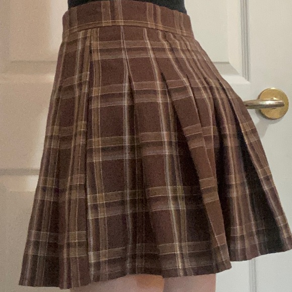 Mini Pleated Skirt Bundle - Size S - Picture 3 of 8